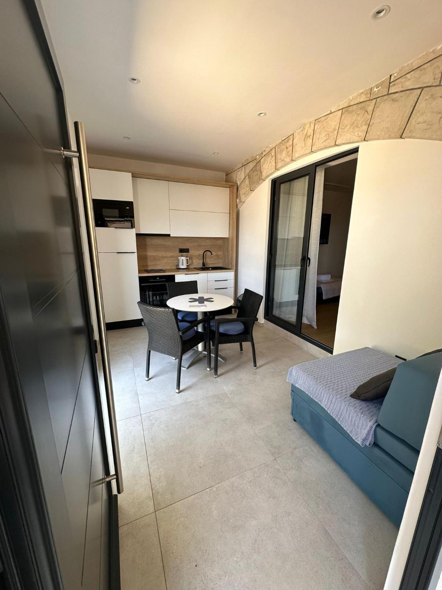 Apartments Plavi Val Baška Voda エクステリア 写真